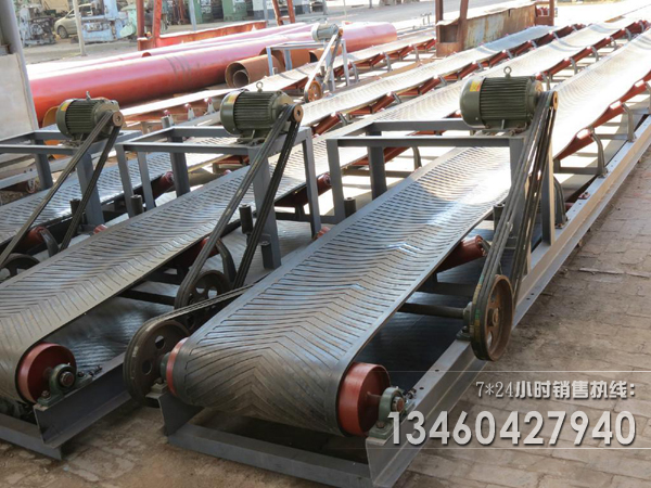 河南<a href='http://m.timoshuo.com/ss/pdj.html' title='皮帶輸送機' target='_blank'>皮帶輸送機</a>廠家介紹輸送托輥好壞的影響 河南皮帶輸送機廠家介紹輸送托輥好壞的影響