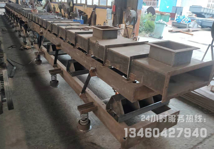 彈性連桿式振動(dòng)輸送機(jī)各型號輸送速度與輸送能力的計(jì)算