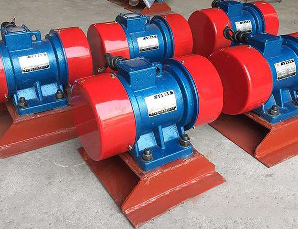 倉壁振動(dòng)器