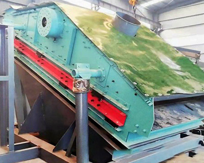 水分高，有粘附物料使用使用弛張振動篩