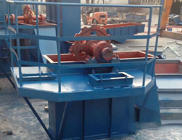 環(huán)鏈、皮帶、板鏈底部積料問題改造處理