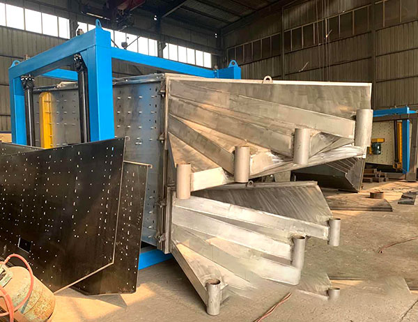 石油壓裂砂分級(jí)為什么選擇方形搖擺篩？