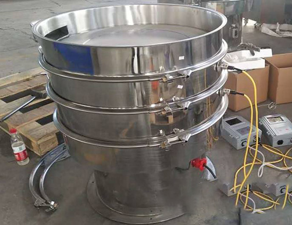 摩擦有靜電的塑料顆粒粉末選用什么篩分機(jī)效果好，多少錢(qián)？