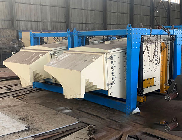 方形搖擺篩上面的物料不搖擺正常嗎？