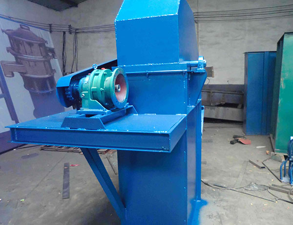 重慶提升機(jī)都是在哪個(gè)地區(qū)采購的，新鄉(xiāng)嗎？