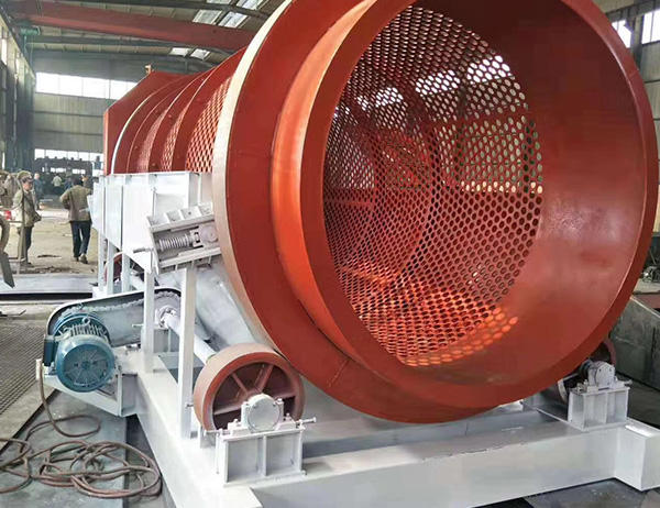 滾軸篩砂機(jī)主要用來篩分原砂的，抗沖擊力強(qiáng)