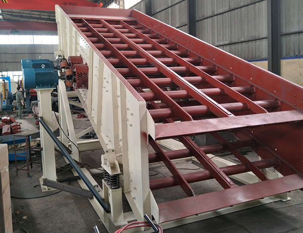 石灰石制砂生產(chǎn)線中使用圓振動(dòng)篩進(jìn)行分級的比較多