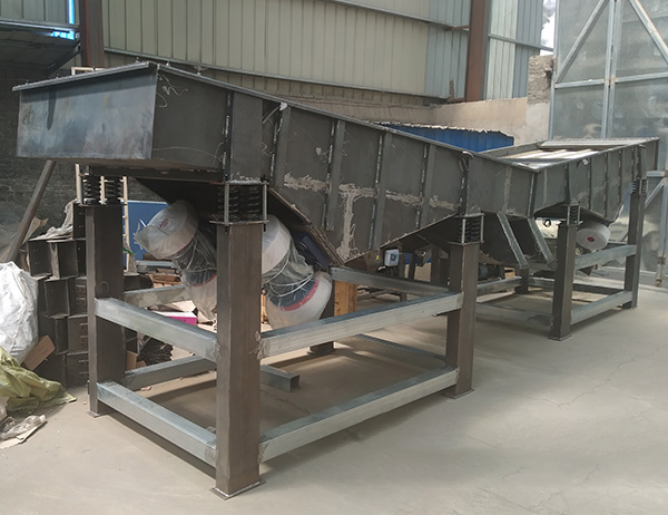 石子制砂生產(chǎn)線中選用直線振動(dòng)篩壓縮成本耐用實(shí)惠