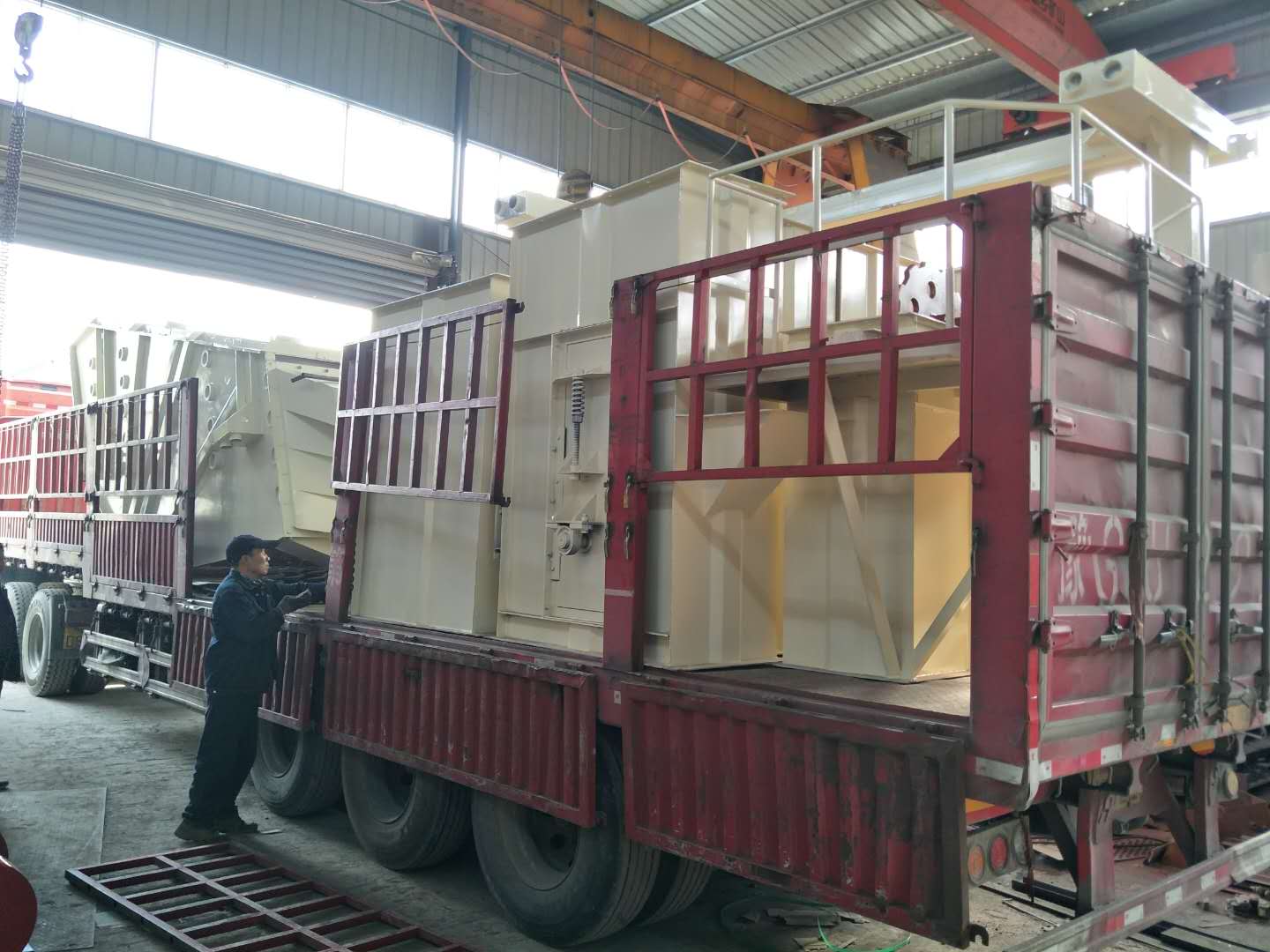 山東王經(jīng)理概率篩、斗式提升機(jī)發(fā)貨了請注意查收